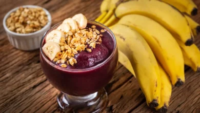 Shake de Açaí com Banana e Granola